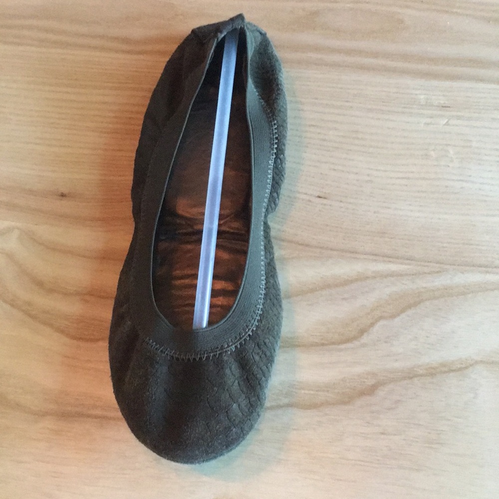 YOSI SAMRA Flats 11
